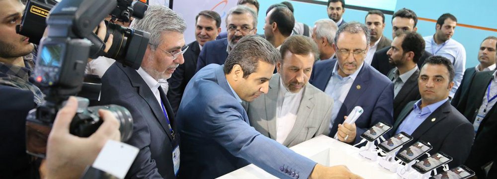 Mahmoud Vaezi spoke at Iran Telecom 2016