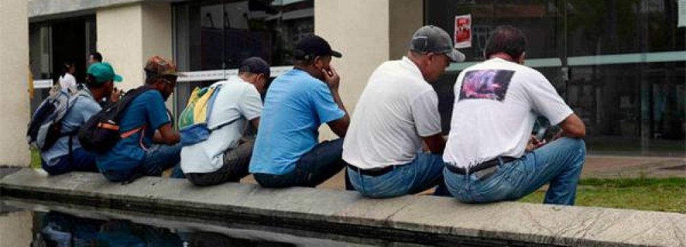 Brazil Joblessness Rises to 11.8%