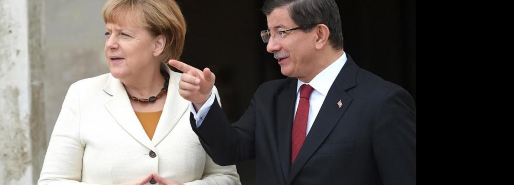 Merkel in Turkey to Discuss Refugee Crisis 