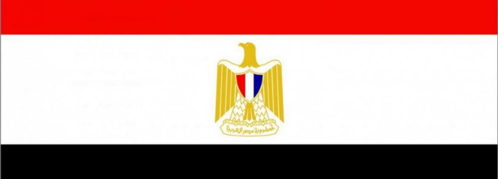 Egypt Sacks Judges for Supporting MB