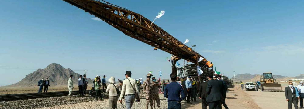 Esfahan Co Supplying Rails for Mega Chahbahar Project in SE