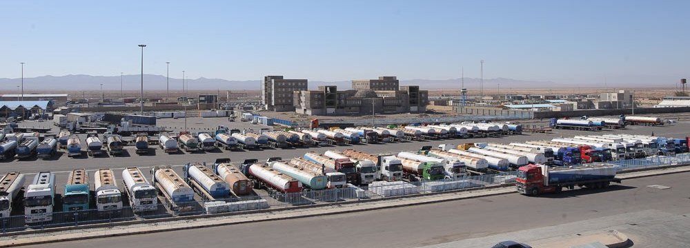 Iran Roads Ministry Changes Transport Rental Rate Formula For Allaying Truckers&#039; Concerns 