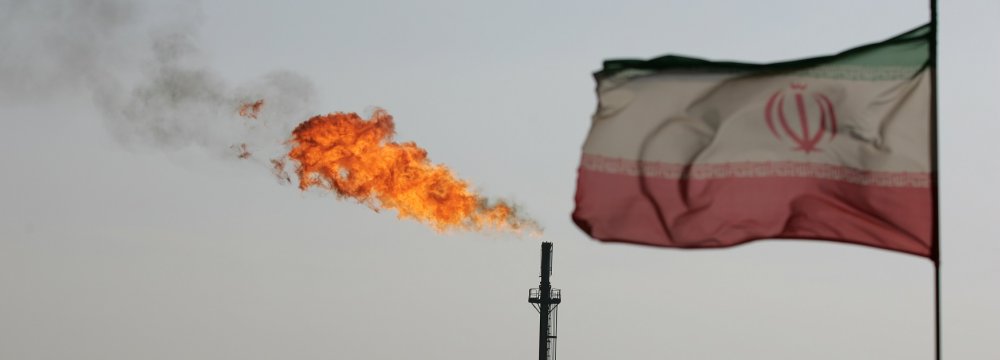 Iran Economy Should Not Depend on Oil 