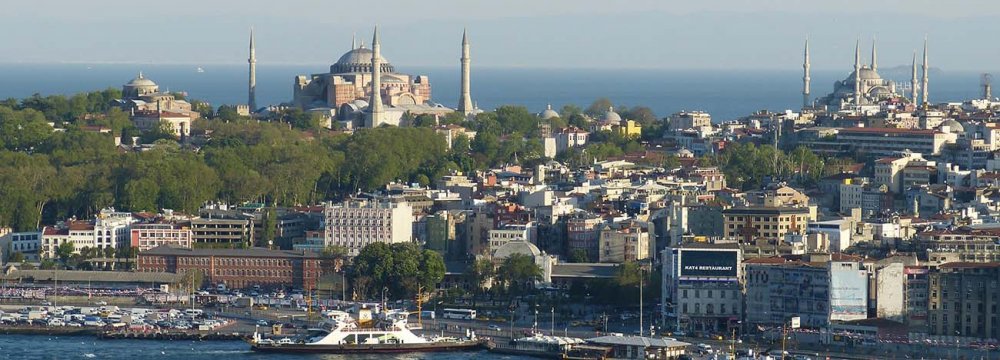 Iranian Businessmen, Investors Establish Footing in Turkey