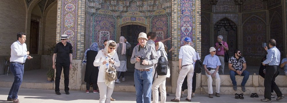 Iran&#039;s H1 Tourist Arrivals, Departures Increase 