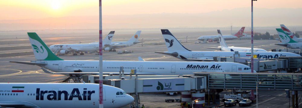 Iranian Airports Traffic Down 15% 