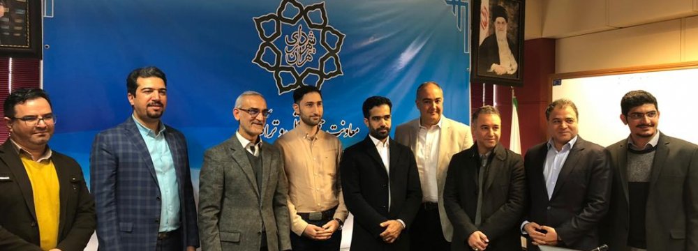 Snapp, Tehran Municipality Sign Deal, End Fracas