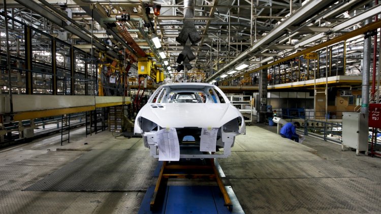 Iranian Carmakers’ Woes Deepen | Financial Tribune