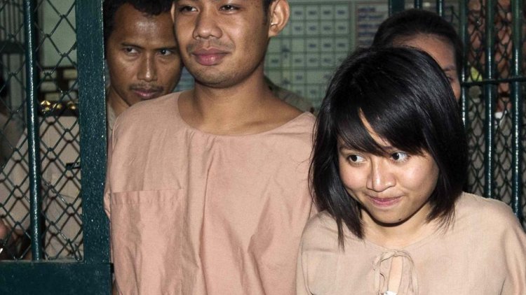 Thais Jailed For Insult | Financial Tribune
