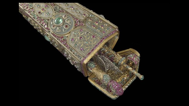 US Museum Presents Groundbreaking Islamic Art Exhibition | Financial ...