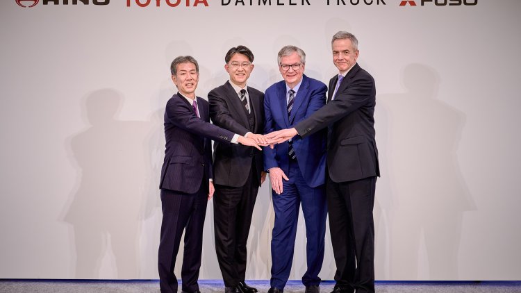 4 Automakers cooperate in developing environmentally friendly technologies