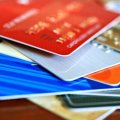 Active Bank Cards Rise to 121m