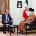 Leader Backs Stronger Tehran-Baghdad Bonds 