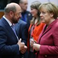 SPD leader Martin Schulz (L) and Chancellor Angela Merkel