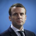Macron, Cast as Out of Touch, Says Not Aloof