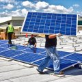 A record 22 US states each added more than 100 MW of solar capacity last year.
