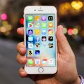 Apple Slows iPhones With Aging Batteries