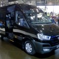 Hyundai H350 vans will sold for 1.83 to 2.18 billion rials ($48,150-$57,360).
