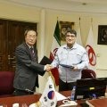 The deal was signed by the director of SAIPA’s subsidiary Mega Motor Co. Mohammadreza Sheikh-Attar (R) and CEO of Hyundai PowerTech Hae-Jin Kim  on Oct. 28 in Tehran