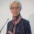 Lagarde Urges (P)GCC Arabs to Set Up Revenue Target