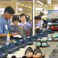 South Korea Cuts Working Hours
