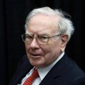 Warren Buffett Urges Investors  to Stick With Index Funds