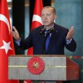 Erdogan Says Will Stick to Free Market Despite Economic Siege