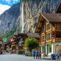 Swiss Economy Accelerates in Q4