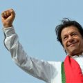  Pakistan MPs Elect Imran Khan as Premier 
