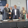 Mercedes-Benz, Iran Khodro Sign Truck Deal 